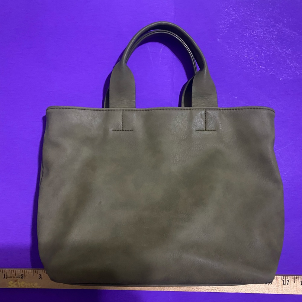 Universal Threads Army Green Medium Sized Tote - image 1